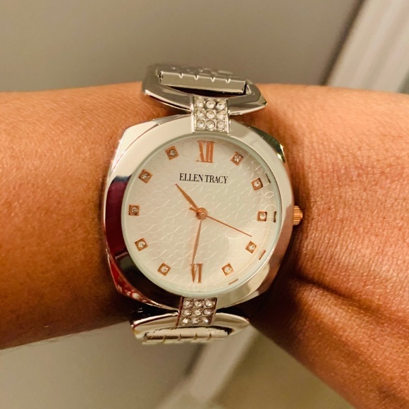 Watch - Picture 2 of 4